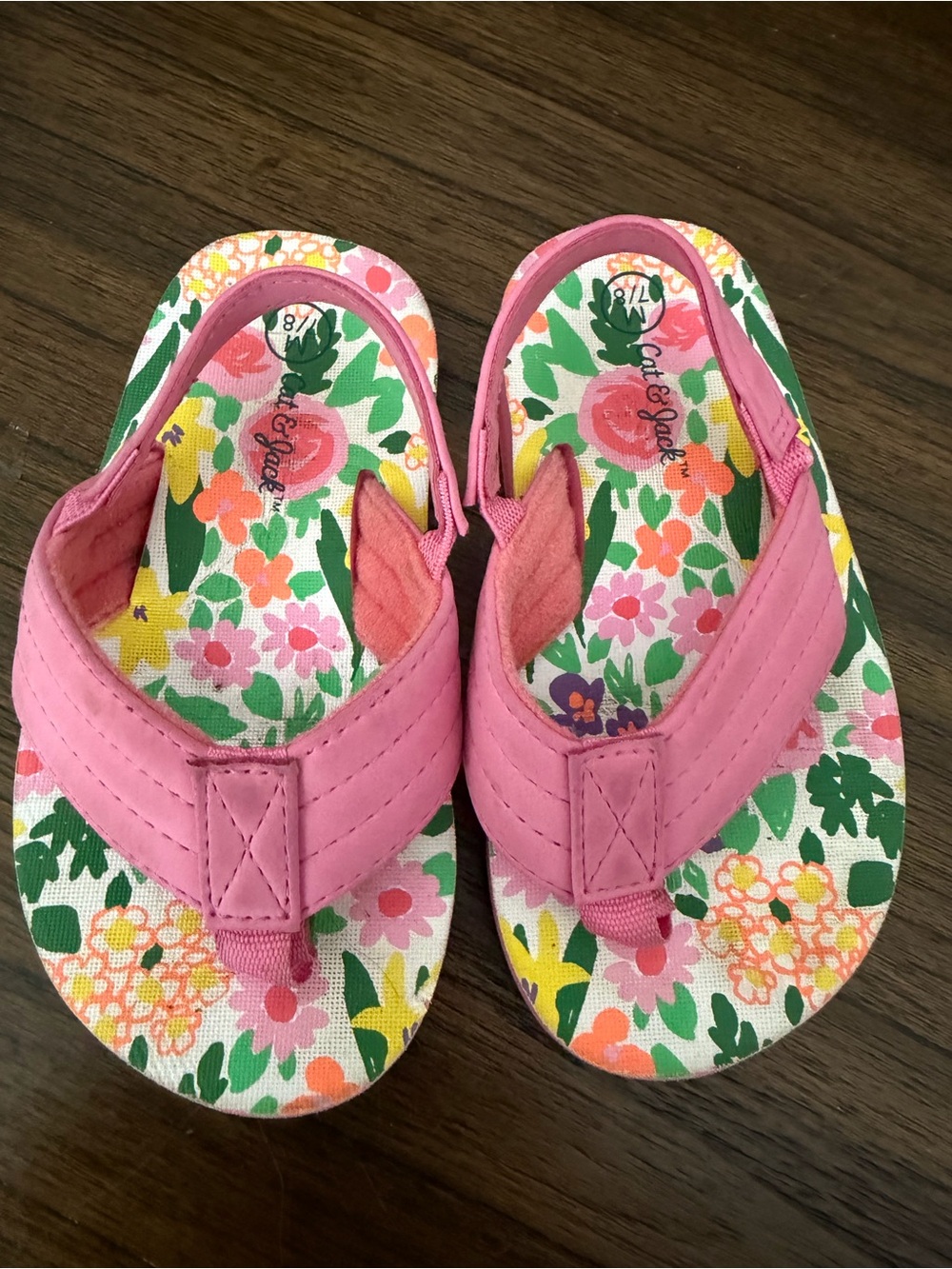 Cat & Jack Pink Floral Girls' Flip Flops